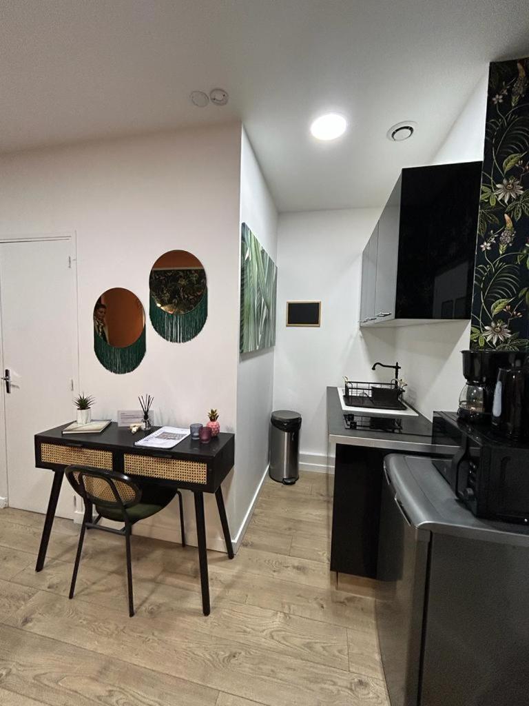 Stylish Modern Studio Apartment Paris Luaran gambar